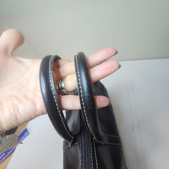Wilsons Leather‎ Maxima Black Sturdy purse. See pics for details. Coach Vibe - Picture 7 of 16